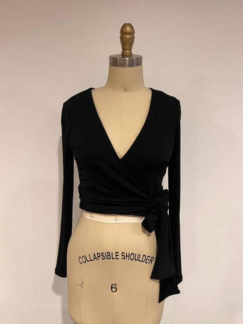 Alice + Olivia Black Wrap Tie Front Long Sleeve Top XS NWT